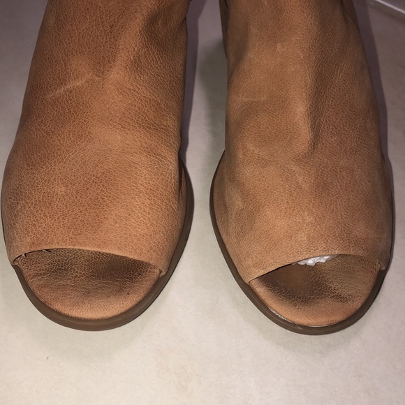 😍 lucky brand sandal booties w stacked heel! - Picture 2 of 11